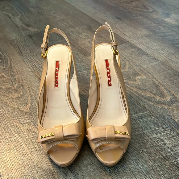 Prada Bow Wedges, Camel Patent Leather - Picture 1 of 4